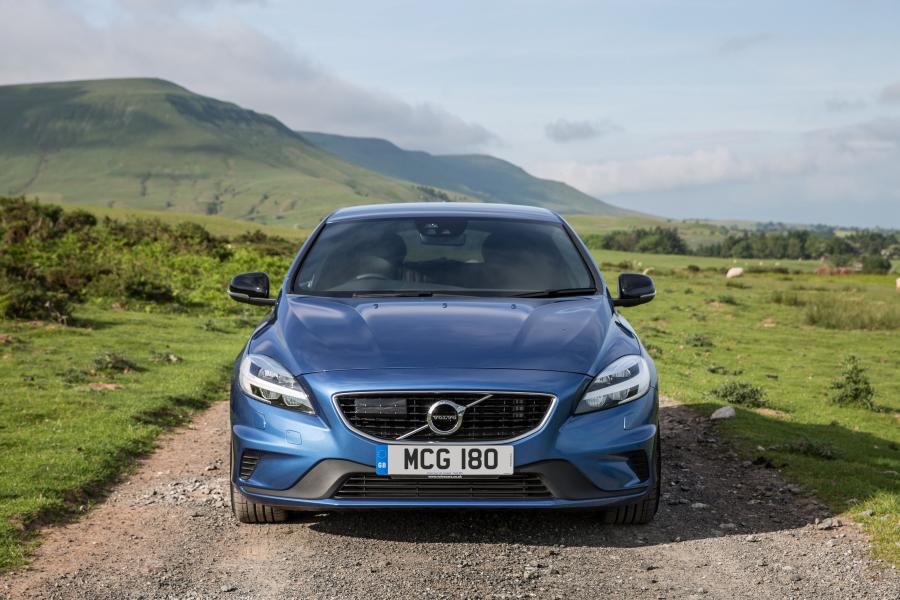  Volvo V40 T5 R-Design Polestar Parts 2016 года  (UK) (фото 5 из 17)